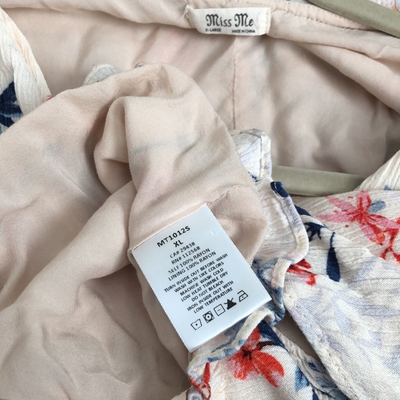 Miss Me crop top - Picture 3 of 3